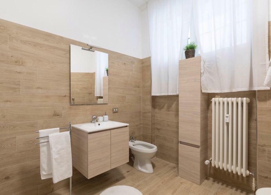 Lovely, Charming And Quiet Apartment In The Centre Air Conditioned And Free Private Garage Como Dış mekan fotoğraf
